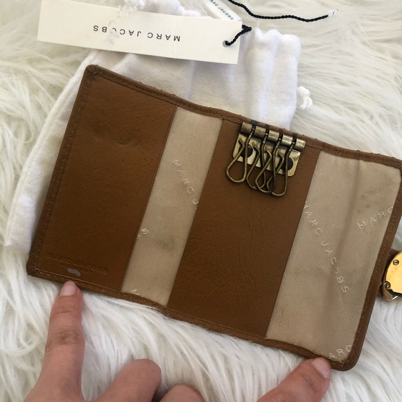 🖤 MARC JACOBS🖤 leather quilted key holder - Picture 4 of 8